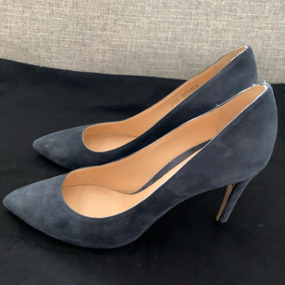 💙 ARMANI COLLEZIONI NAVY BLUE SUEDE HEELS💙